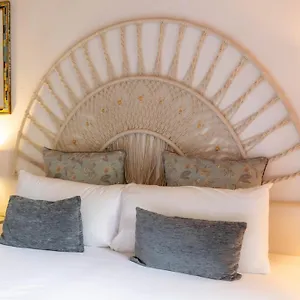 Primavera Hostal