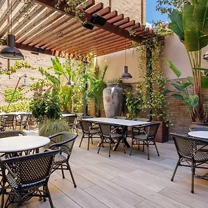 Ronda Lesseps Hotel